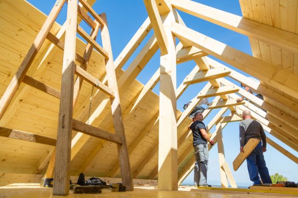 Travaux de surélévation de toiture en bois Vaulx-Milieu