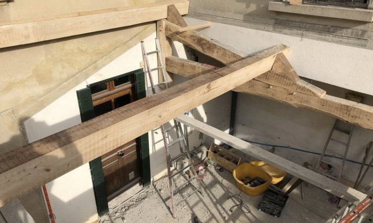 Sadin Toiture Bois Charpente bois traditionnelle Vaulx-Milieu